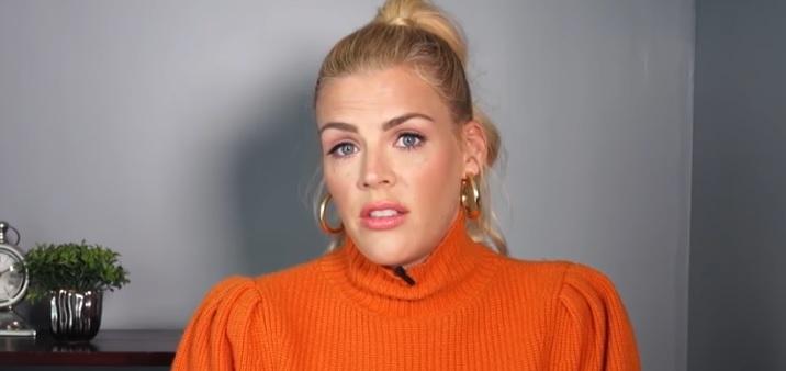 Busy Phillips OHMYGOSSIP